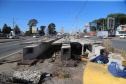 Obras Comec  - Av Rui Barbosa, no cruzamento com a Av das Torres  - Sao José dos Pinhais-  29/05/2020 - Foto: Geraldo Bubniak/AEN