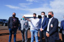 O governador Carlos Massa Ratinho Junior participou nesta quinta-feira (18) de uma reunião com a direção brasileira de Itaipu Binacional, em Foz do Iguaçu, e destacou que a parceria entre o Estado e a hidrelétrica é fundamental para ajudar o Paraná na retomada da economia. Na foto, vistoria da ampliação da pista de pouso e decolagem do aeroporto de Foz do Iguaçu