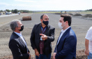 O governador Carlos Massa Ratinho Junior participou nesta quinta-feira (18) de uma reunião com a direção brasileira de Itaipu Binacional, em Foz do Iguaçu, e destacou que a parceria entre o Estado e a hidrelétrica é fundamental para ajudar o Paraná na retomada da economia. Na foto, vistoria da ampliação da pista de pouso e decolagem do aeroporto de Foz do Iguaçu