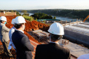O governador Carlos Massa Ratinho Junior participou nesta quinta-feira (18) de uma reunião com a direção brasileira de Itaipu Binacional, em Foz do Iguaçu, e destacou que a parceria entre o Estado e a hidrelétrica é fundamental para ajudar o Paraná na retomada da economia.- Após a reunião, houve uma vistoria nas obras da Ponte da Integração Brasil-Paraguai, que estão em ritmo acelerado.