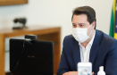Governador Carlos MassaRatinho Junior assina o  decreto (4.885/20) com novas recomendações para restringir a circulação de pessoas nos municípios que compõem a Região Metropolitana de Curitiba. 