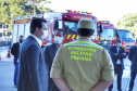 O Governo do Estado reforçou a estrutura do Corpo de Bombeiros do Paraná com a aquisição de 34 novos veículos e seis aparelhos desencarceradores.
A entrega dos equipamentos foi feita nesta quarta-feira (24) pelo governador Carlos Massa Ratinho Junior em cerimônia simbólica no Palácio Iguaçu.