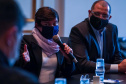 O Governo do Estado instala nesta sexta-feira (26) o Comitê de Planejamento de Retorno às Aulas Pós-pandemia, que vai estabelecer um plano único de volta às aulas presenciais em todo Paraná. O comitê terá a participação de todos os setores representativos da educação no Estado, tanto da rede pública quanto particular, e das secretarias estaduais da Educação, Saúde, Casa Civil e Planejamento. Foto: Guilherme Flores/Casa Civil