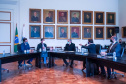 O Governo do Estado instala nesta sexta-feira (26) o Comitê de Planejamento de Retorno às Aulas Pós-pandemia, que vai estabelecer um plano único de volta às aulas presenciais em todo Paraná. O comitê terá a participação de todos os setores representativos da educação no Estado, tanto da rede pública quanto particular, e das secretarias estaduais da Educação, Saúde, Casa Civil e Planejamento. Foto: Guilherme Flores/Casa Civil