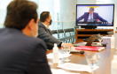 O governador Carlos Massa Ratinho Junior e o ministro de Infraestrutura, Tarcísio Gomes de Freitas, se reuniram nesta quinta-feira (2), em videoconferência, para discutir modelagem, quantidade de lotes, prazos e obras previstas do novo Anel de Integração, que será licitado em 2021. O projeto ainda está em fase de estudos e é tocado pela Empresa de Planejamento e Logística S.A (EPL), em parceria com o IFC, braço de projetos do Banco Mundial.
