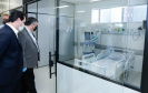 O governador Carlos Massa Ratinho Junior entregou nesta segunda-feira (13) a primeira fase das obras do Hospital Regional de Guarapuava, na Região Centro-Sul do Paraná. O complexo médico vai funcionar inicialmente para atendimento exclusivo de pacientes infectados pelo novo coronavírus.
