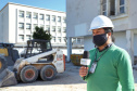 A fachada do prédio está sendo completamente revitalizada