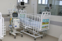 O secretário de Estado da Saúde Beto Preto entrega 57 novos leitos no Hospital Universitário (HU) de Londrina, sendo destinados exclusivamente aos pacientes confirmados e suspeitos da Covid-19, sendo 32 de UTI (adulto e pediátrica) e 25 de enfermaria.   20/07/2020 -  Foto: Geraldo Bubniak/AEN