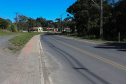 Pavimentação da Avenida das Araucárias ? conhecida como Estrada da Ladeira ?, que liga o município de São João do Triunfo a PR-151, obra que é pleiteada ao governo do estado do Paraná há mais de 100 anos. Com 2,6 quilômetros, a obra custou cerca de R$ 4 milhões com recursos da Prefeitura Municipal de São João do Triunfo, Governo Estadual e Federal. Foto: Geraldo Bubniak/AEN