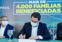 O convênio com a Pacaembu Construtora, empresa com sede em São Paulo, prevê investimentos de R$ 540 milhões. O acordo foi assinado nesta quarta-feira (5), em cerimônia no Palácio Iguaçu, pelo governador Carlos Massa Ratinho Junior, o presidente da Cohapar, Jorge Lange, prefeitos e representantes da empresa. A expectativa é que as casas fiquem prontas no primeiro semestre de 2022.