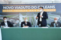 O governador Carlos Massa Ratinho Junior e o prefeito de Curitiba, Rafael Greca, assinaram nesta segunda-feira (10) um convênio para a contratação do projeto executivo para a construção de novos acessos onde hoje está localizado o Viaduto do Orleans, em Curitiba. O investimento da Secretaria de Infraestrutura e Logística é de R$ 1,2 milhão, com contrapartida de R$ 61,5 mil do município.
