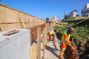 A poucos quilômetros do Viaduto do Orleans também estão em obras duas trincheiras, no Jardim Guarany e na área do bairro Cercadinho. Os investimentos são da CCR Rodonorte, concessionária que administra o trecho, e estão inclusos no acordo de leniência firmado pela empresa com a Justiça Federal. O investimento é de cerca de R$ 40 milhões e as obras devem ficar prontas em 14 meses.