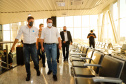 Logo após assinar a ordem de serviço para o início da reformulação do Trevo Cataratas, o governador Carlos Massa Ratinho Junior vistoriou as obras de modernização do Aeroporto Coronel Adalberto Mendes da Silva ou SBCA, em Cascavel, na Região Oeste. A construção está 100% concluída, de acordo com a prefeitura do município, aguardando apenas as liberações por parte da Agência Nacional de Aviação Civil (Anac) e Aeronáutica para que o terminal possa começar a funcionar.