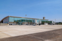 Logo após assinar a ordem de serviço para o início da reformulação do Trevo Cataratas, o governador Carlos Massa Ratinho Junior vistoriou as obras de modernização do Aeroporto Coronel Adalberto Mendes da Silva ou SBCA, em Cascavel, na Região Oeste