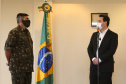 O Governador Carlos Massa Ratinho Junior recebe nesta quinta-feira (13/08), de maneira simbolica 100 fuzis do Exercito no Forte do PInheiro em Curitiba. Acompanhado do secretário da Segurança Pública do Paraná, Romulo Marinho Soares e do Comandante-Geral da Policia Militar do Paraná, coronel Péricles de Matos.   Curitiba, 13/08/2020 - Foto: Geraldo Bubniak/AEN