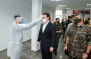 O Governo do Paraná recebeu 100 fuzis calibre 7,62 mm M964 do Exército Brasileiro. A entrega simbólica foi feita pelo general Carlos José Russo Assumpção Penteado, comandante da 5ª Divisão de Exército, ao governador Carlos Massa Ratinho Junior nesta quinta-feira (13) no Forte do Pinheirinho, em Curitiba.