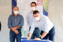 O governador Carlos Massa Ratinho Junior assinou nesta sexta-feira (14) a ordem de serviço para o início da pavimentação asfáltica de 13 ruas do Jardim Morumbi, no bairro Estados, em Fazenda Rio Grande, na Região Metropolitana de Curitiba. O Jardim Morumbi tem 5 mil moradores.