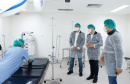 A ala neonatal, materno e infantil do Hospital Universitário Regional dos Campos Gerais, em Ponta Grossa, será transferida ao Hospital da Criança João Vargas de Oliveira, para dar lugar a novos leitos exclusivos para pacientes com Covid-19. O governador Carlos Massa Ratinho Junior esteve nesta quarta-feira (19) na cidade e formalizou a migração para a nova unidade.