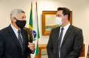 O governador Carlos Massa Ratinho Junior também se reuniu nesta terça-feira (1º) com os generais Carlos José Russo Assumpção Penteado, comandante da 5ª Divisão do Exército, Sérgio Martins, comandante da 5ª Brigada de Cavalaria Blindada de Ponta Grossa, e Joarez Alves Pereira Junior, Vice-Chefe do Departamento de Educação e Cultura do Exército. O encontro serviu para a discussão de diversas possibilidades de parcerias entre o Governo do Estado e o governo federal.