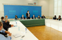 O governador Carlos Massa Ratinho Junior, o presidente do Tribunal de Justiça do Paraná, desembargador Adalberto Xisto Pereira, e o segundo vice-presidente, desembargador José Laurindo de Souza Netto formalizaram nesta quinta-feira (3) a criação do Cejus Casa Fácil e do Cejusc Fundiário, que vão atuar na mediação e conciliação de conflitos no Estado.