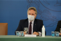 O governador Carlos Massa Ratinho Junior e o diretor-geral brasileiro de Itaipu, Joaquim Silva e Luna, formalizam nesta sexta-feira (25),  no Palácio Iguaçu, uma parceria entre o Estado e a hidrelétrica para a duplicação de 8,7 quilômetros da BR-469, em Foz do Iguaçu.  Curitiba, 24/09/2020. Foto: Geraldo Bubniak/AEN