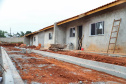 O primeiro Condomínio do Idoso do Paraná foi inaugurado em Jaguariaíva, nos Campos Gerais, e o segundo, em Foz do Iguaçu, na região Oeste, já atingiu 70% de execução. As 40 casas exclusivas para a melhor idade darão nova cara a uma região onde antes havia apenas mata fechada, no bairro Três Lagoas, a poucos quilômetros da famosa prainha do município. Foto: José Fernando Ogura/AEN