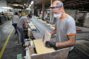 Porcelanas Germer. Criada em 1978, a fábrica emprega cerca de 500 pessoas e produz em média um milhão de peças por mês.Feito no Paraná. Foto: Ari Dias/AEN.
