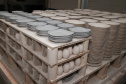 Porcelanas Germer. Criada em 1978, a fábrica emprega cerca de 500 pessoas e produz em média um milhão de peças por mês.Feito no Paraná. Foto: Ari Dias/AEN.