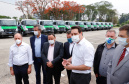 O governador Carlos Massa Ratinho Junior entregou nesta quarta-feira (7) mais 14 caminhões-pipa para municípios do Interior e do Litoral do Paraná. Eles são parte de um pacote de investimentos em 100 unidades desse mesmo modelo. O aporte total é de aproximadamente R$ 21,3 milhões, feito pela Secretaria do  Desenvolvimento Sustentável e do Turismo.