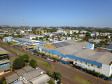 Sai do Sudoeste do Paraná a maior parte das roupas masculinas confeccionadas no Brasil.
A Krindges é pioneira na região, fundada há 43 anos, foi quem deu início ao processo de industrialização de Ampére e redondezas. Hoje, com 850 funcionários, é a maior empregadora do município e uma das mais importantes produtoras de roupas masculinas do país.