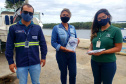 O cuidado com animais marinhos que vivem na área dos portos de Paranaguá e Antonina é o tema de uma nova campanha da Portos do Paraná. A empresa pública, em conjunto com a Cia Ambiental, desenvolveu uma cartilha para orientar embarcações sobre como agir ao encontrar grupos de botos-cinza durante a navegação.