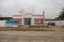 A famosa brincadeira do antes e depois da transformação que anima programas de auditório pelo País serve para ilustrar bem a situação do Centro de Referência Especializado de Assistência Social (Creas) de Pontal Paraná, no Litoral. A estrutura provisória, acanhada, que funciona nos fundos de uma unidade da secretaria municipal da Saúde, vai dar lugar a um complexo novo, com 206 metros quadrados, projetado para receber todas as atividades desenvolvidas pelo órgão no balneário de Ipanema.