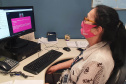 Para encerrar as atividades alusivas ao Outubro Rosa, as funcionárias da Portos do Paraná participaram nesta quinta-feira (29) de uma palestra sobre o câncer de mama. O encontro online reuniu colaboradoras e estagiárias da empresa pública para conversar sobre o tema com a diretora-geral do Instituto Peito Aberto, Fabiana Parro. Foto: Portos do Paraná
