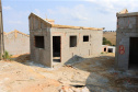 Construção das 157 casas na Vila Zezo em Imbituva,  o local passará por ação completa de regularização fundiária, com demarcação dos lotes individualizados e entrega de títulos de propriedade aos moradores. Também serão feitas obras de infraestrutura complementar para urbanização completa da região.13/10/2020 - Foto: Geraldo Bubniak/AEN