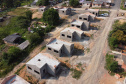 Construção das 157 casas na Vila Zezo em Imbituva,  o local passará por ação completa de regularização fundiária, com demarcação dos lotes individualizados e entrega de títulos de propriedade aos moradores. Também serão feitas obras de infraestrutura complementar para urbanização completa da região.13/10/2020 - Foto: Geraldo Bubniak/AEN