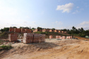 Construção das 157 casas na Vila Zezo em Imbituva,  o local passará por ação completa de regularização fundiária, com demarcação dos lotes individualizados e entrega de títulos de propriedade aos moradores. Também serão feitas obras de infraestrutura complementar para urbanização completa da região.13/10/2020 - Foto: Geraldo Bubniak/AEN