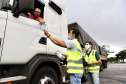 A empresa pública Portos do Paraná dá início à campanha para orientar os trabalhadores portuários, prestadores de serviços e caminhoneiros quanto ao teste do etilômetro, que passa ser realizado a partir do próximo dia 30. O etilômetros é o equipamento utilizado para fazer o exame que indica a concentração de álcool no ar exalado dos pulmões de quem é testado.