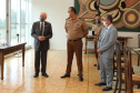 O governador em exercicio Darci Piana entrega nesta quarta-feira (11) a Medalha do Merito da Casa Militar ao lado do  Chefe da Casa Militar Tenente-Coronel Welby Pereira Sales para o Secretário da Segurança Pública do Paraná, coronel Romulo Marinho Soares, Presidente do Tribunal de Justiça, desembargador Adalberto Jorge Xisto Pereira e para o comandante da 5ª Divisão do Exército Brasileiro, general Carlos José Russo Assumpção Penteado.   Curitiba, 27/08/2020 -  Foto: Geraldo Bubniak/AEN
