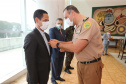 O governador em exercicio Darci Piana entrega nesta quarta-feira (11) a Medalha do Merito da Casa Militar ao lado do  Chefe da Casa Militar Tenente-Coronel Welby Pereira Sales para o Secretário da Segurança Pública do Paraná, coronel Romulo Marinho Soares, Presidente do Tribunal de Justiça, desembargador Adalberto Jorge Xisto Pereira e para o comandante da 5ª Divisão do Exército Brasileiro, general Carlos José Russo Assumpção Penteado.   Curitiba, 27/08/2020 -  Foto: Geraldo Bubniak/AEN