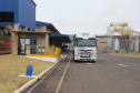 FEITO NO PARANA - Coamo cooperativa agro-industrial , a maior cooperativa da América Latina, com sede em Campo Mourão. Tem na linha alimentícia as marcas Primê, Sollus, Dualis e Anniela produz óleo de soja refinado, café torrado e moído, margarinas, farinha de trigo e gordura vegetal hidrogenada. 09/10/2020 - Foto: Geraldo Bubniak/AEN