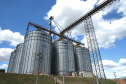 Em Ponta Grossa, o moinho Herança Holandesa, do grupo Unium - que reúne as cooperativas Frísia, Castrolanda e Capal - foi pensado para produzir farinhas especiais para linhas industriais do mercado B2B, como é conhecida a produção para outras marcas.
No entanto, em 2017, a empresa investiu em tecnologia, ampliou seu mix e iniciou a produção de farinhas para uso doméstico.