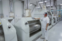 Em Ponta Grossa, o moinho Herança Holandesa, do grupo Unium - que reúne as cooperativas Frísia, Castrolanda e Capal - foi pensado para produzir farinhas especiais para linhas industriais do mercado B2B, como é conhecida a produção para outras marcas.
No entanto, em 2017, a empresa investiu em tecnologia, ampliou seu mix e iniciou a produção de farinhas para uso doméstico.