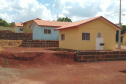 Quarenta famílias de Marmeleiro, município na região Sudoeste do Paraná, realizaram nesta quarta-feira (25) o sonho da casa própria. Elas foram beneficiadas por um projeto habitacional do Governo do Estado, feito em parceria com a prefeitura, com investimentos de aproximadamente R$ 2,6 milhões. Foto: Cohapar