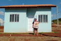 Quarenta famílias de Marmeleiro, município na região Sudoeste do Paraná, realizaram nesta quarta-feira (25) o sonho da casa própria. Elas foram beneficiadas por um projeto habitacional do Governo do Estado, feito em parceria com a prefeitura, com investimentos de aproximadamente R$ 2,6 milhões. Foto: Cohapar