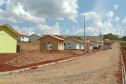 Quarenta famílias de Marmeleiro, município na região Sudoeste do Paraná, realizaram nesta quarta-feira (25) o sonho da casa própria. Elas foram beneficiadas por um projeto habitacional do Governo do Estado, feito em parceria com a prefeitura, com investimentos de aproximadamente R$ 2,6 milhões. Foto: Cohapar