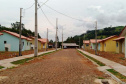  Nesta quinta-feira (26), dezessete famílias de Salgado Filho que viviam em condições precárias ou que pagavam aluguel conquistaram uma casa própria sem precisar pagar nada por isso. A construção do residencial na cidade, na região Sudoeste, recebeu R$ 1,1 milhão de investimento do Governo do Estado, por meio de um financiamento internacional obtido junto ao BID, em um trabalho integrado da Cohapar, Secretaria da Justiça, Família e Trabalho e prefeitura. (Foto: Eduardo Cioatto / Cohapar)