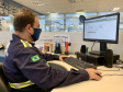 Novo protocolo de segurança para o acesso dos trabalhadores ao cais do Porto de Paranaguá visa evitar acidentes. O teste do etilômetro será aplicado por sorteio aleatório realizado pelo sistema eletrônico.
Foto: Claudio Neves/Portos do Paraná