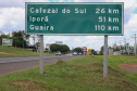 Obra de duplicação da PR-323 no perímetro urbano de Umuarama. O trecho é de 4,4 quilômetros, e vai do trevo do ?Gauchão? até o acesso à Mariluz, no entroncamento com a PR-468. Também serão construídas vias marginais nos dois sentidos, além de duas intersecções em desnível. Na foto,  Altevir Correia da Silva funcionario da Autoposto Gauchao.19/11/2020 - Foto: Geraldo Bubniak/AEN