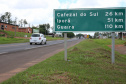 Obra de duplicação da PR-323 no perímetro urbano de Umuarama. O trecho é de 4,4 quilômetros, e vai do trevo do ?Gauchão? até o acesso à Mariluz, no entroncamento com a PR-468. Também serão construídas vias marginais nos dois sentidos, além de duas intersecções em desnível. Na foto,  Altevir Correia da Silva funcionario da Autoposto Gauchao.19/11/2020 - Foto: Geraldo Bubniak/AEN