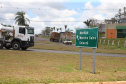 Obra de duplicação da PR-323 no perímetro urbano de Umuarama. O trecho é de 4,4 quilômetros, e vai do trevo do ?Gauchão? até o acesso à Mariluz, no entroncamento com a PR-468. Também serão construídas vias marginais nos dois sentidos, além de duas intersecções em desnível. Na foto,  Altevir Correia da Silva funcionario da Autoposto Gauchao.19/11/2020 - Foto: Geraldo Bubniak/AEN